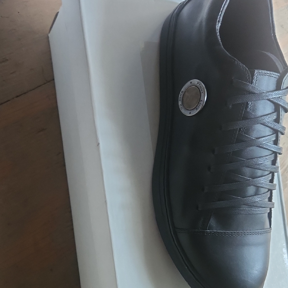 Men's Classic Black Leather Sneakers